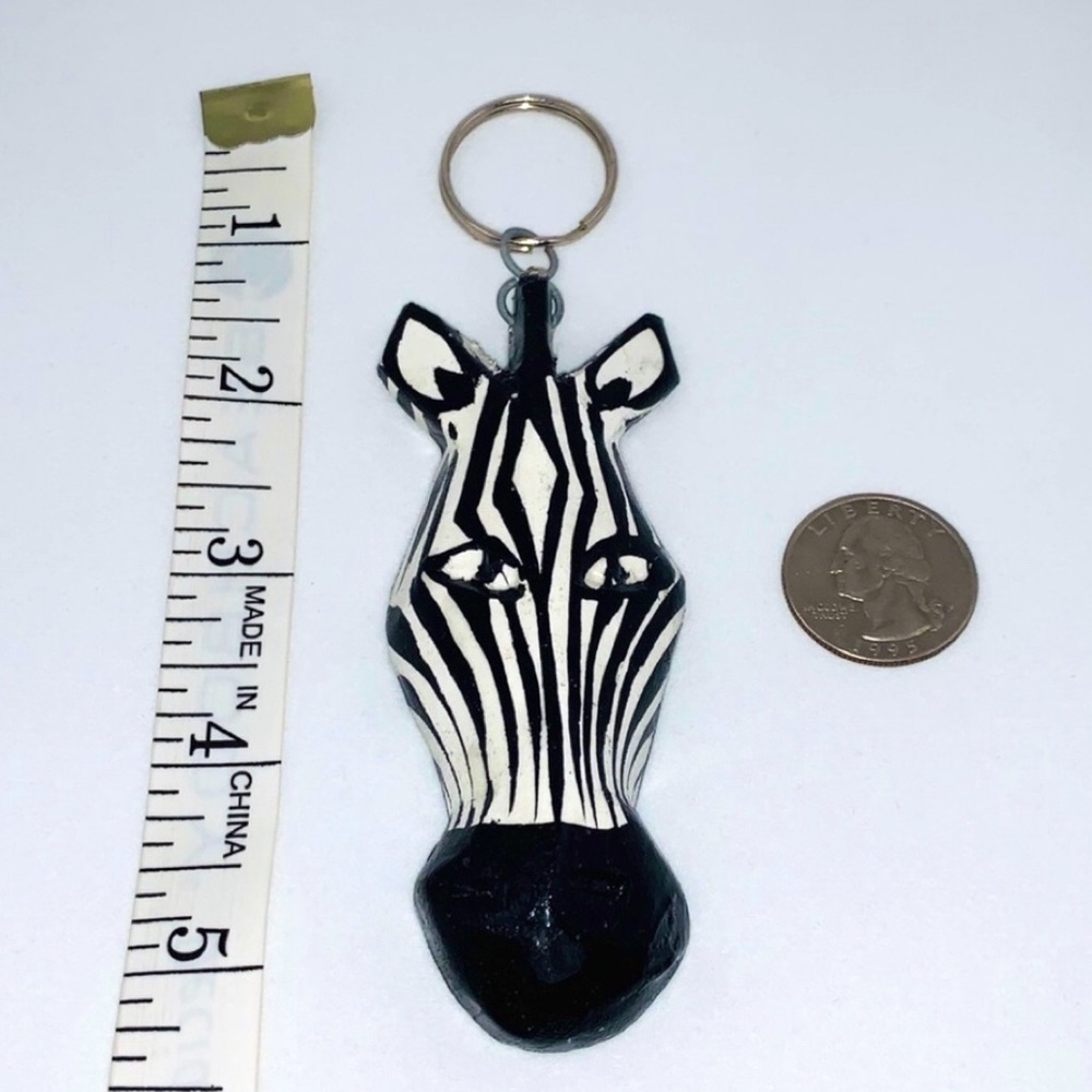 ZEBRA KEYCHAIN NEW - Picture 3 of 4